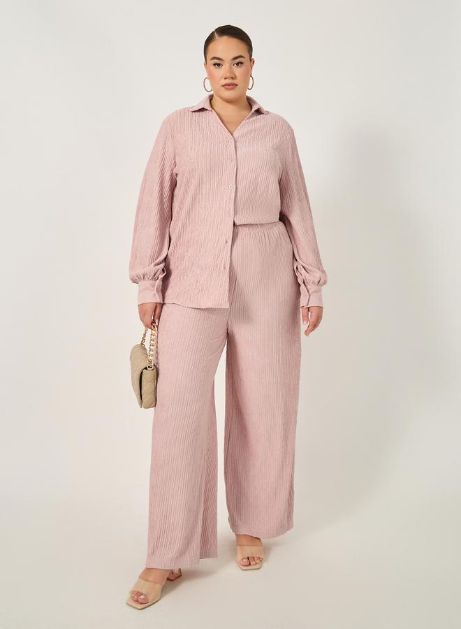 ستايلي بنطلون واسع الساق بنقوش بارزة بمقاس كبير - Image 1