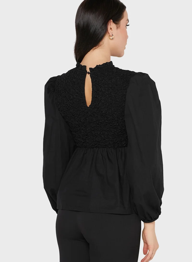 VERO MODA Ruffle Detail Pleated Top