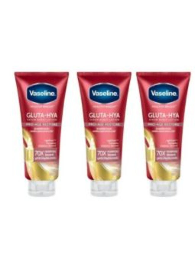 فازلين لوشن جلوتا وهيا سيروم برست برو-إيج ريستور 300 مل، 3 قطع - Image 1
