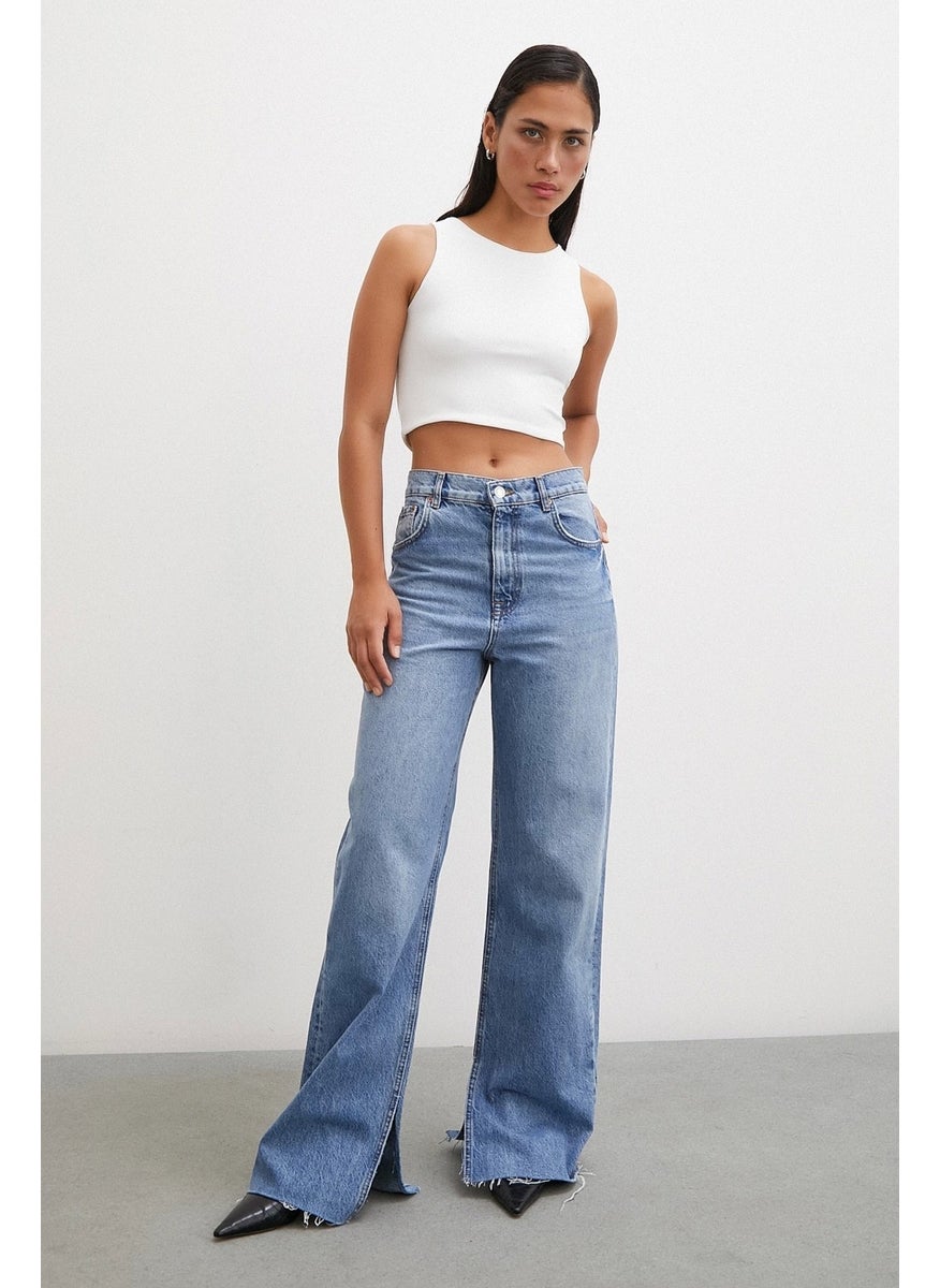 Never More Basic Crop Top White  - Image 2