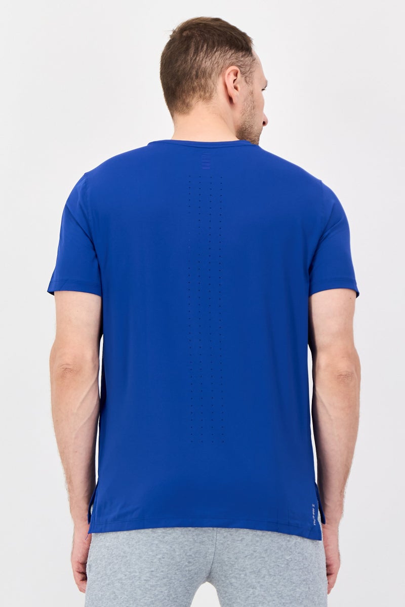 UNDER ARMOUR تي شيرت تدريب قصير الأكمام للرجال بتصميم مريح، أزرق داكن - Image 4