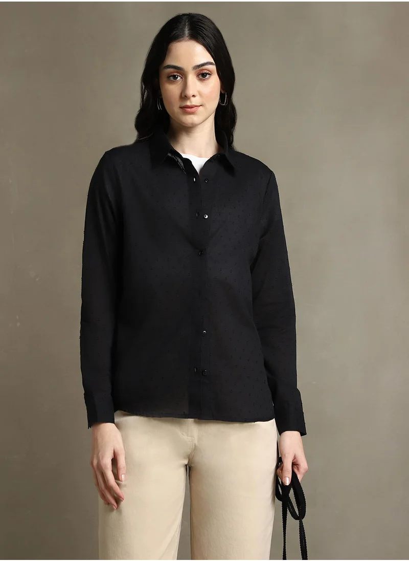 دينيس لينغو Women's Black 100% Cotton Solid Textured Regular Fit Shirt