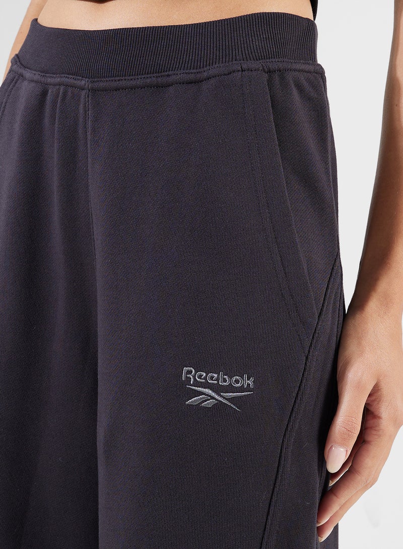 Reebok Icon Elements Sweatpants - Image 3