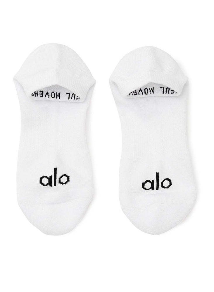 alo three-piece boat socks, men's solid color embroidered sweat-absorbing short socks, sports and casual cotton socks - Image 2
