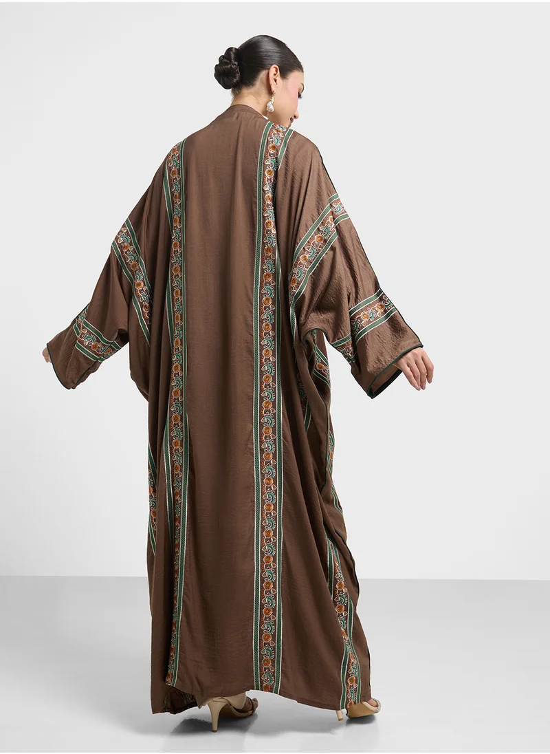 hayas closet Floral Embroidery V-Neck Abaya