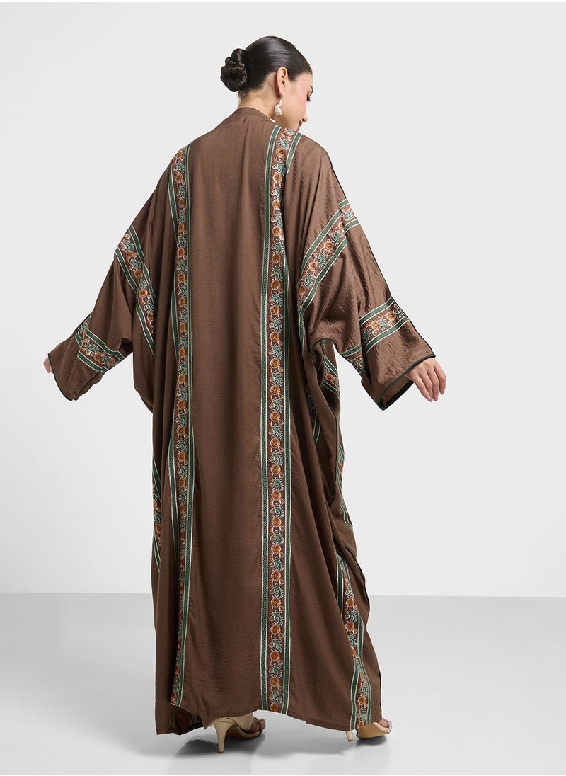 Floral Embroidery V-Neck Abaya