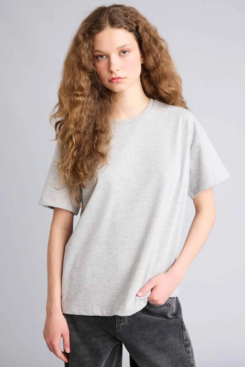ديفاكتو Basic Oversize T-Shirt