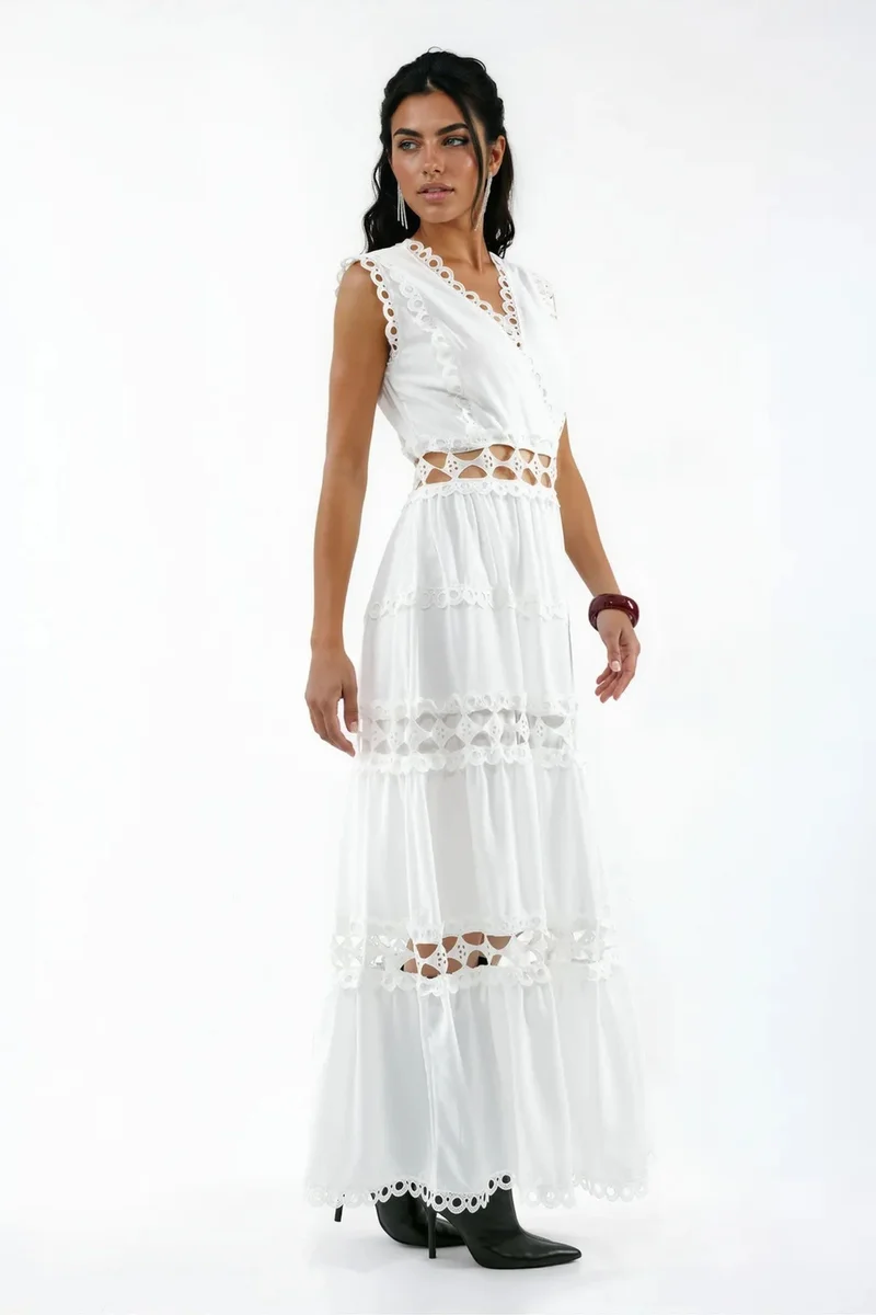 Jennyfer Sleeveless Lace V-Neck Maxi Dress