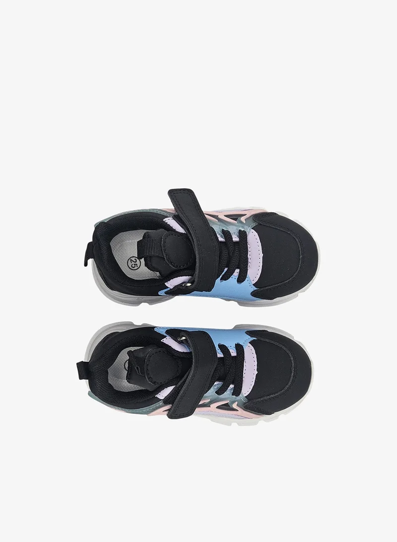 ستون أحذية للأطفال