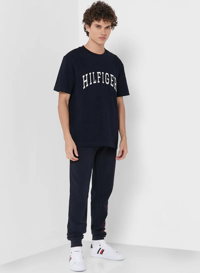 TOMMY HILFIGER Logo Crew Neck T-Shirt