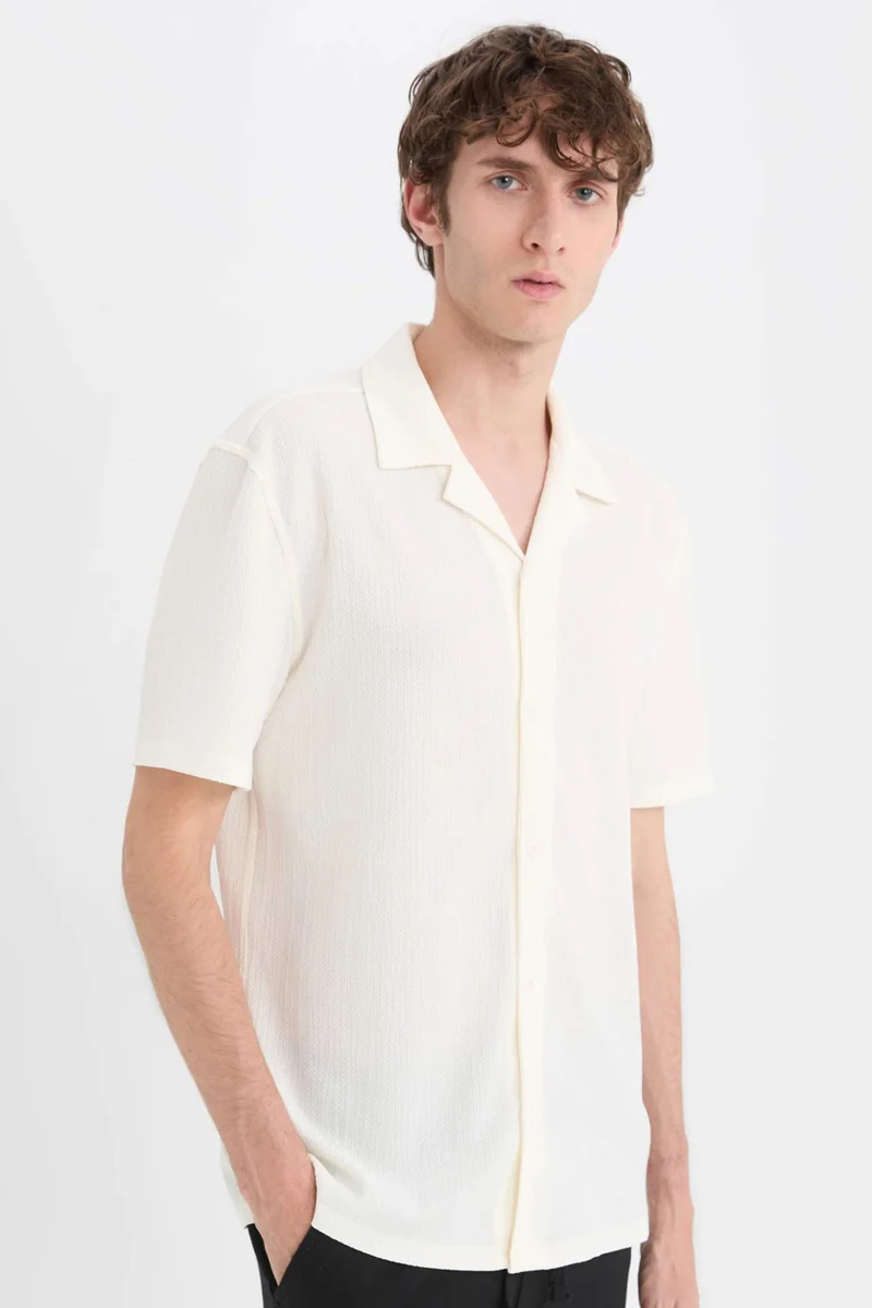 DeFacto Modern Fit Resort Neck Short Sleeve Shirt