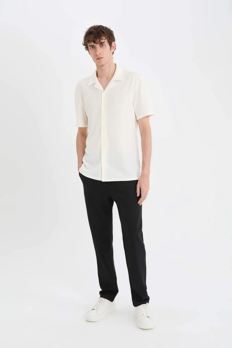 DeFacto Modern Fit Resort Neck Short Sleeve Shirt