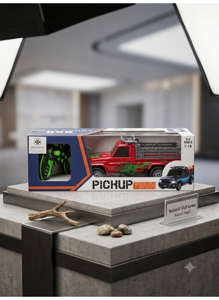 1:18 scale remote-controlled pickup truck, equipped with a mist spray feature to give a realistic exhaust effect while driving! Sturdy design and fast movements guarantee your child hours of excitement. - Image 1