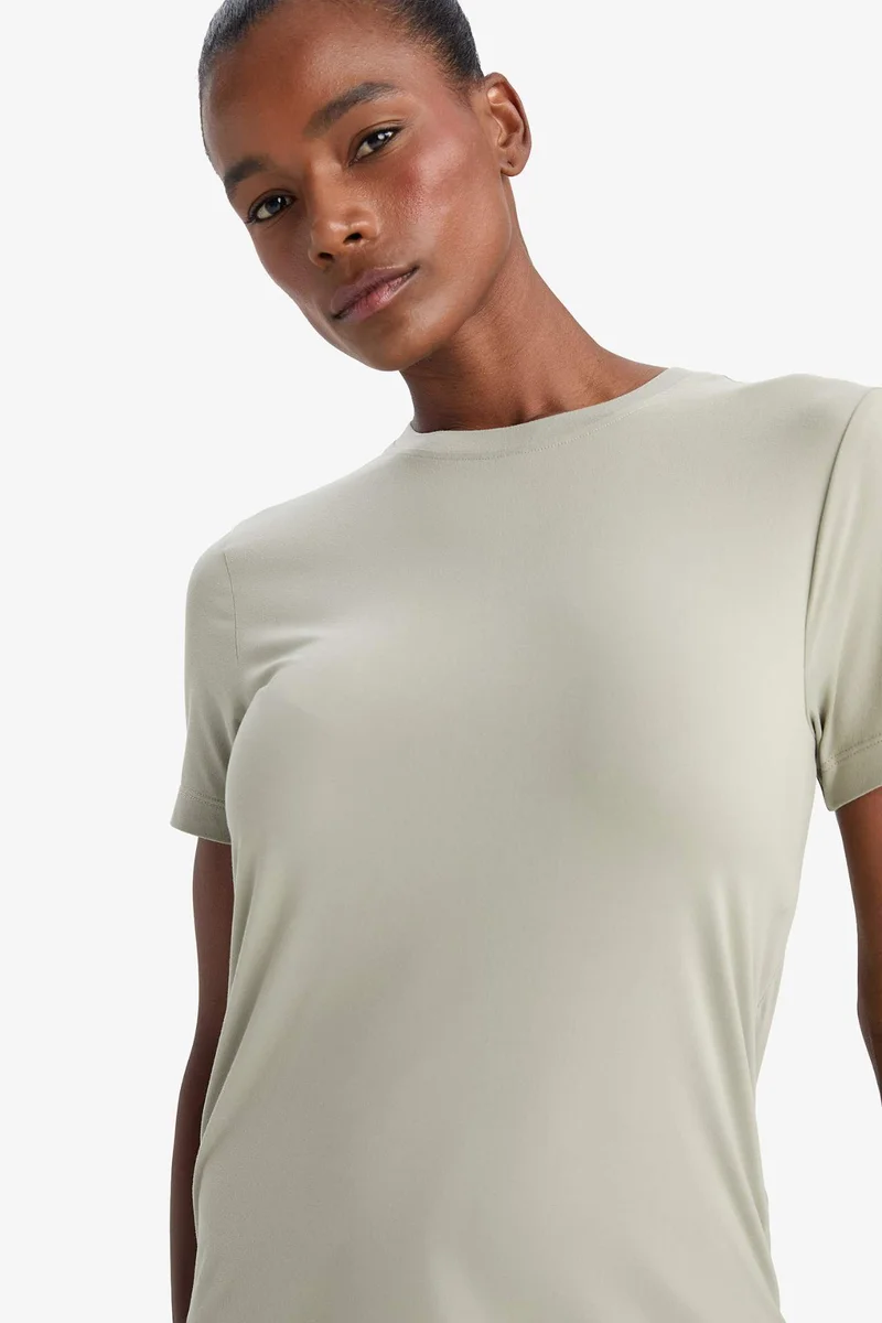 ديفاكتو DeFactoFit Standard Fit Sports Basic T-Shirt