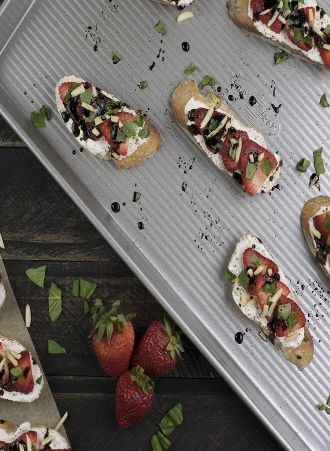 يو اس أيه بان صينية خبز كبيرة جدًا غير لاصقة من يو إس إيه بان بيكوير، مصنوعة من الفولاذ المطلي بالألومنيوم - Image 4