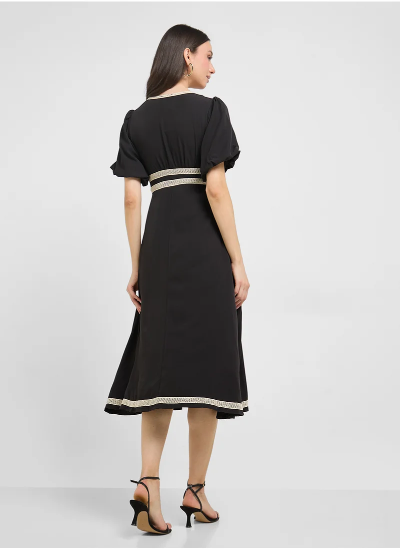 ايلا Puff Sleeves Dress