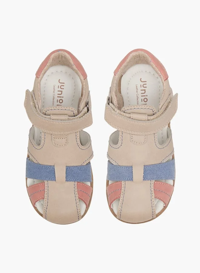 جونيورز صنادل أولاد بنعل خارجي بشريط لاصق