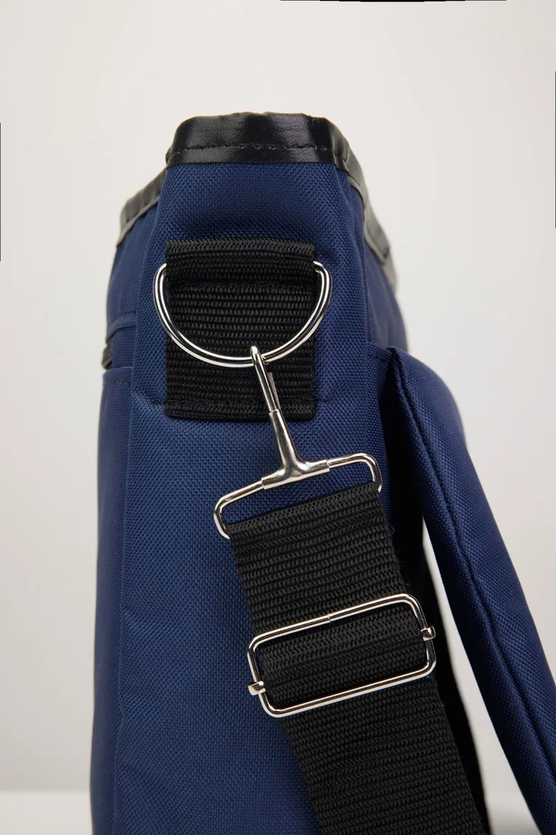 تودورس Unisex Navy Blue Bag