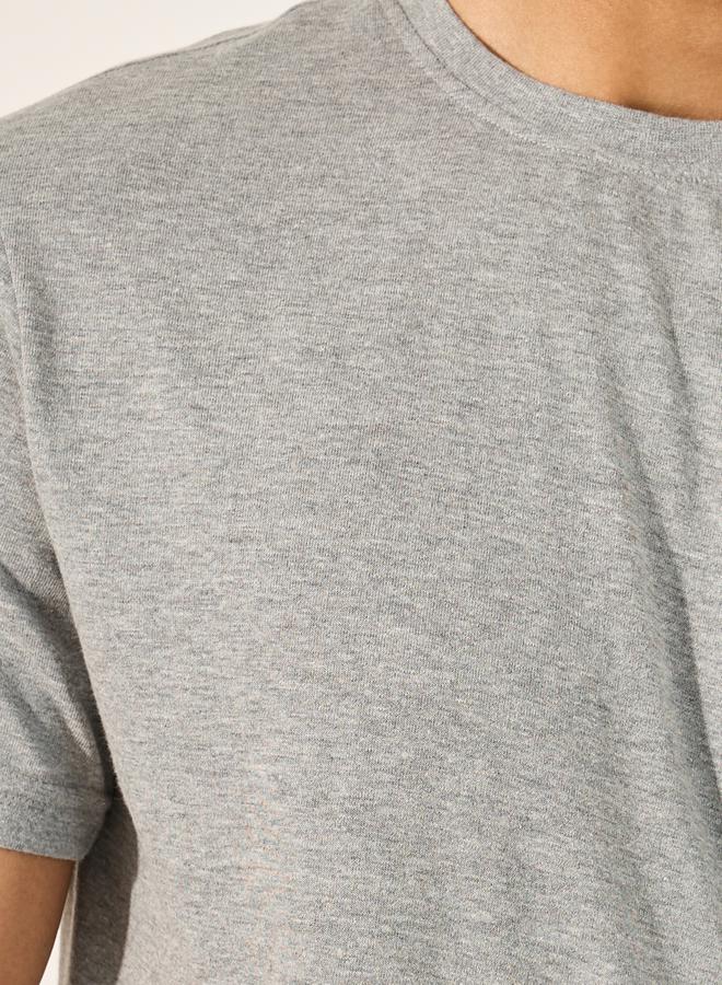 ستايلي طقم بيجامة مخطط وتيشيرت دائري سادة - Image 3