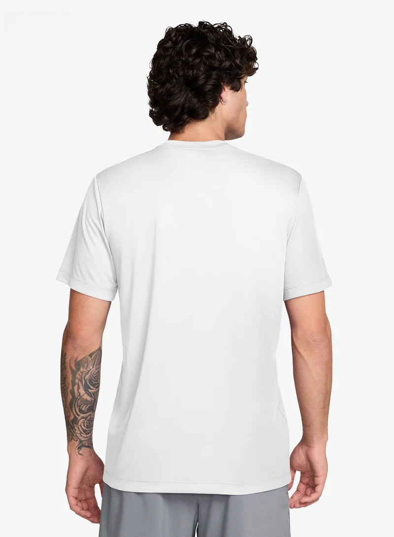 نايكي تي شيرت رجالي قياسي