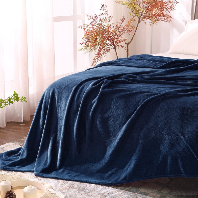 BEDELITE Fleece Blanket King Size Blankets for Bed Luxury Plush Cozy Fuzzy Blanket 108x90 inches Super Soft Warm Lightweight Throw Blanket All Seasons Suitable Navy Blue
