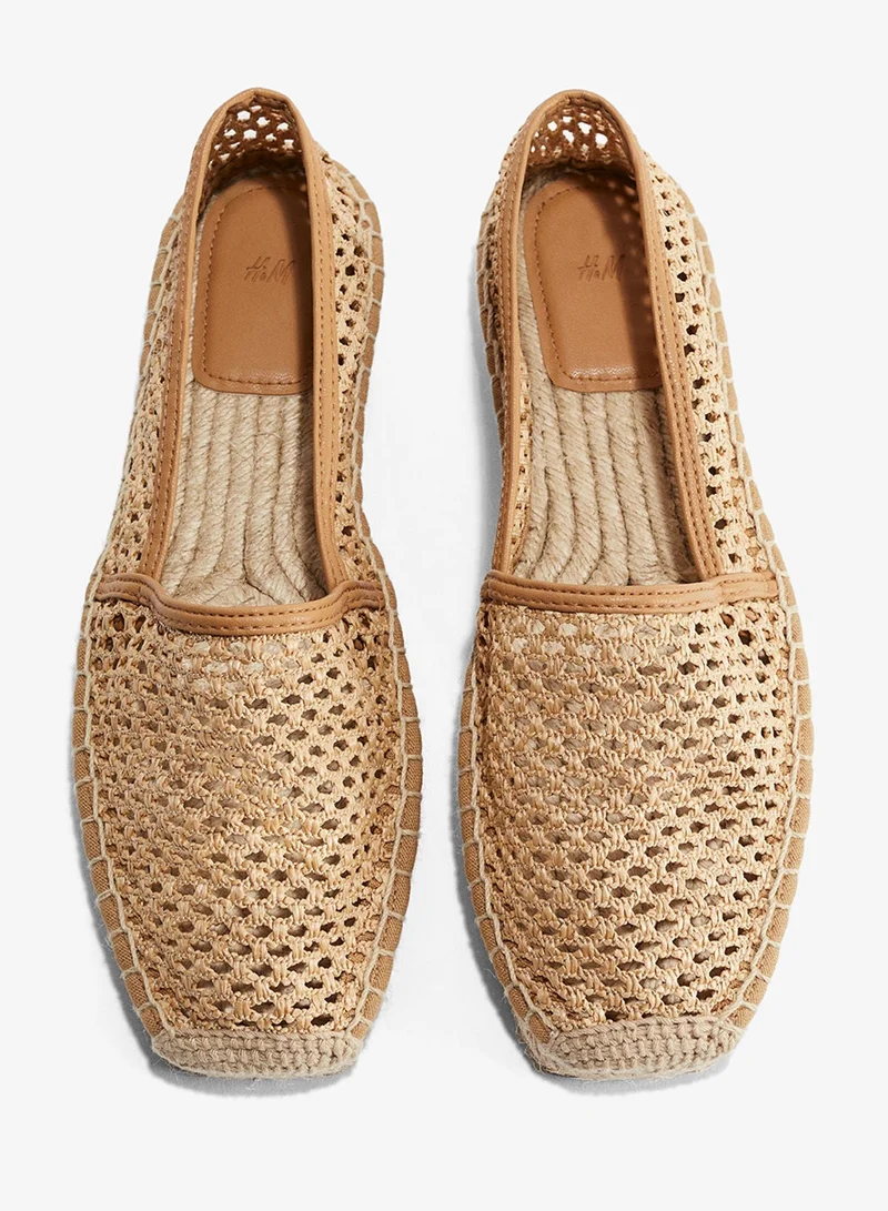 اتش اند ام حذاء سبدريل