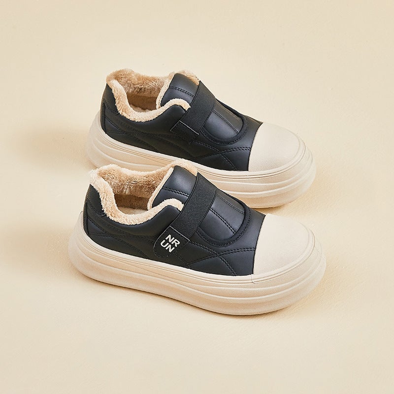 Unisex Casual Sneaker Shoes - Image 1