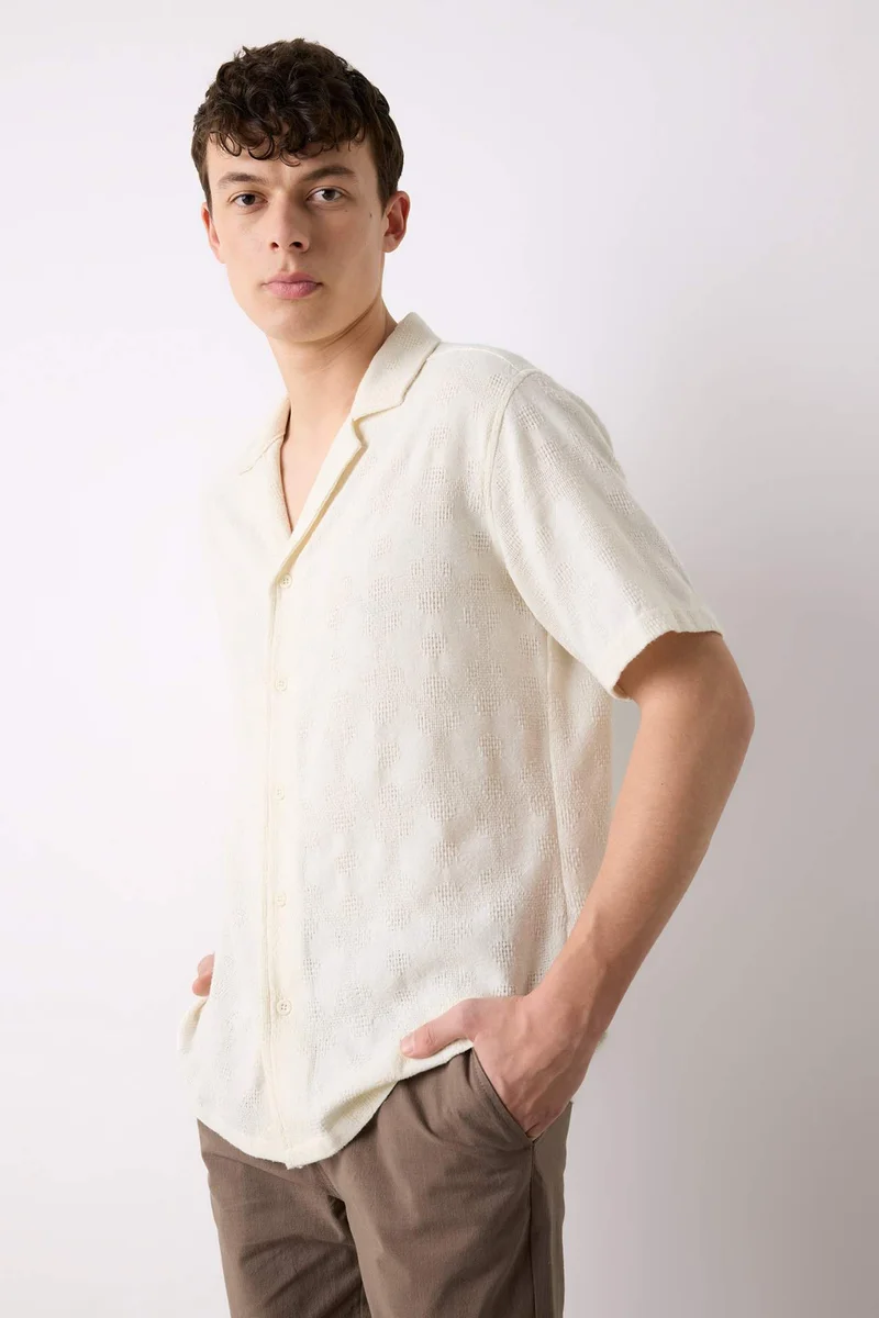 DeFacto Regular Fit Apache Neck Short Sleeve Shirt