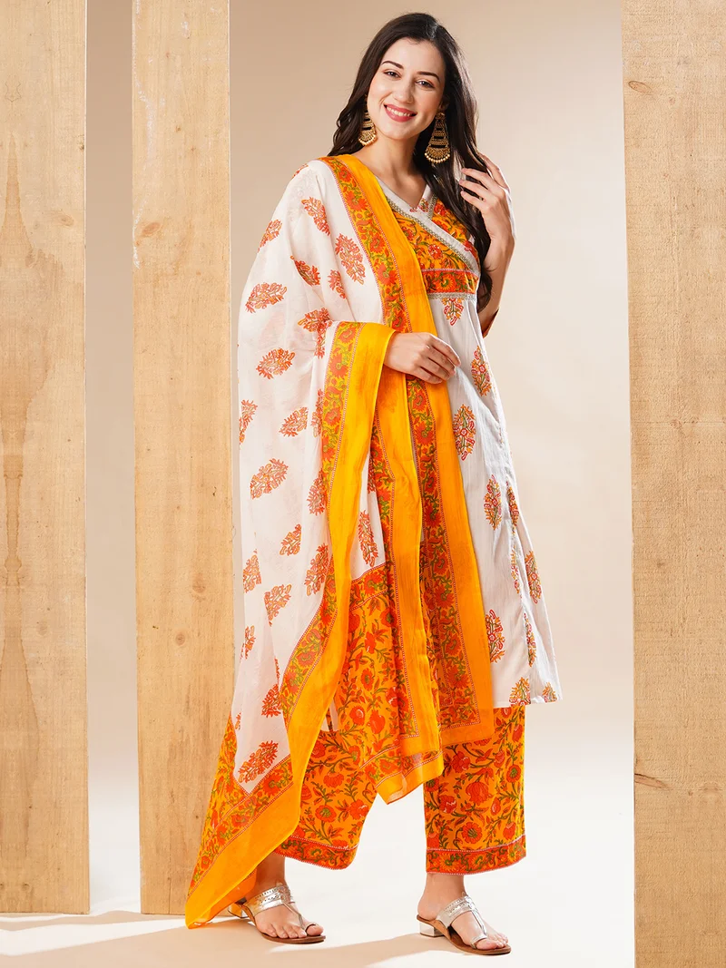 globus Women Off White Floral Printed Panelled Pure Cotton Straight Kurta & Trousers & Dupatta