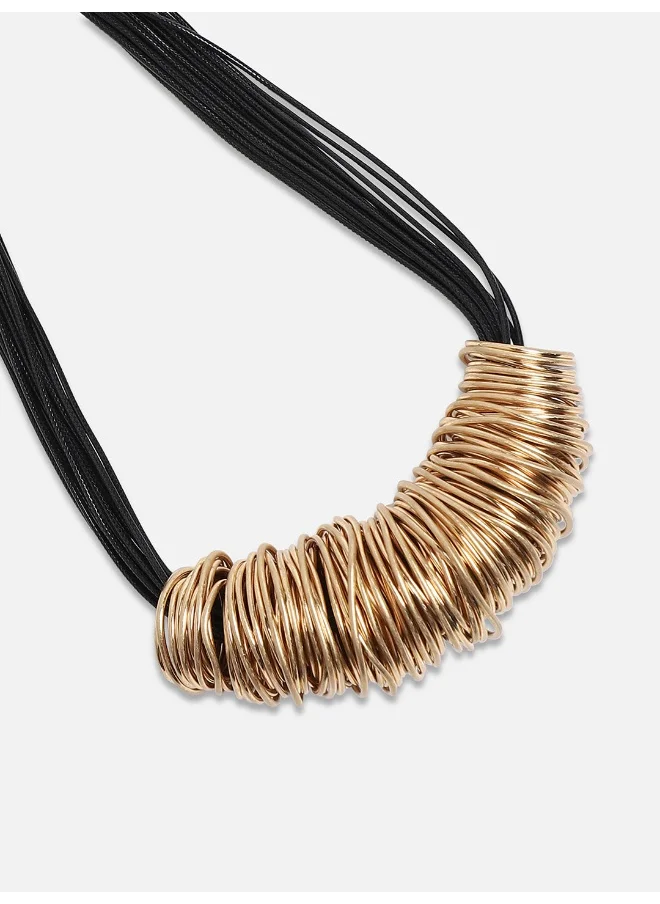SOHI Ribbed Wire Thread Necklace