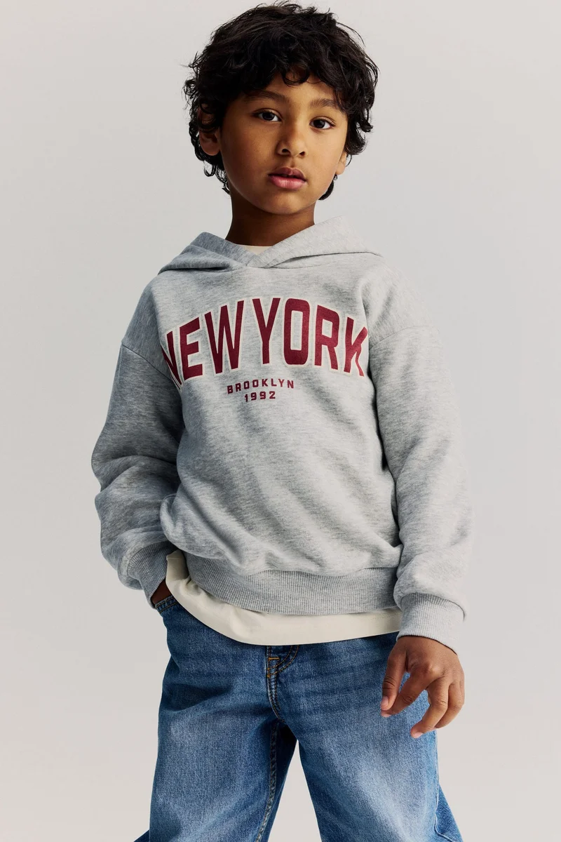 اتش اند ام هودي مزين بطبعة