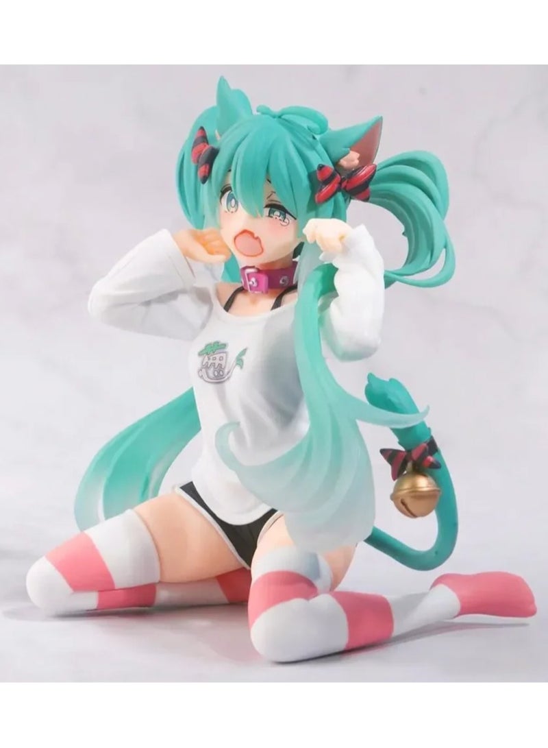 11.5cm Hatsune Miku Action Figure Neko T-Shirt Version  - Image 1