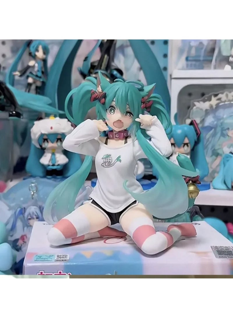 11.5cm Hatsune Miku Action Figure Neko T-Shirt Version  - Image 3