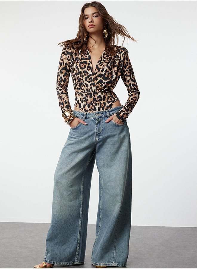 Multicolored Knitted Double Breasted V-Neck Leopard Body TPRAW22BD0161