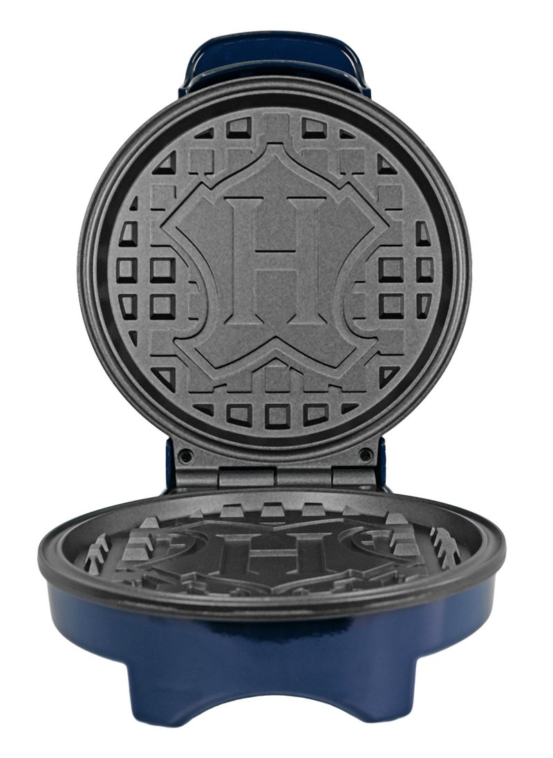 Uncanny Brands - Harry Potter Hogwarts Checkmate Waffle Maker - Image 1