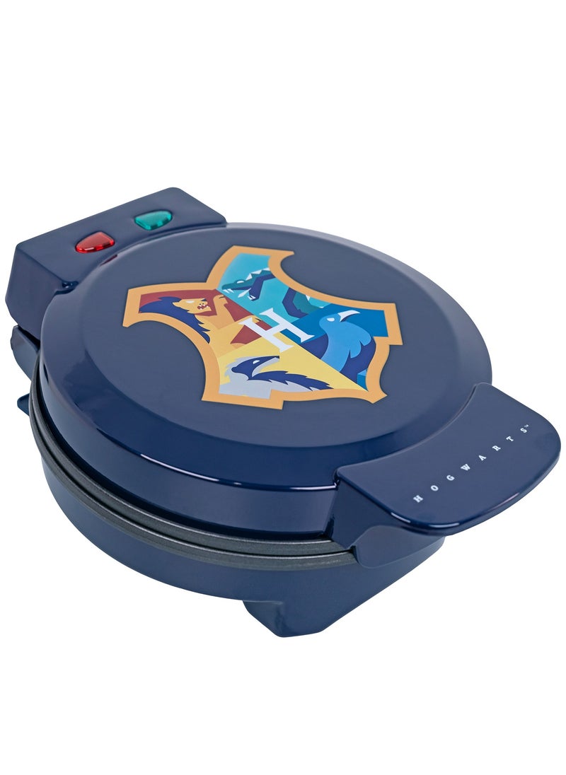 Uncanny Brands - Harry Potter Hogwarts Checkmate Waffle Maker - Image 1