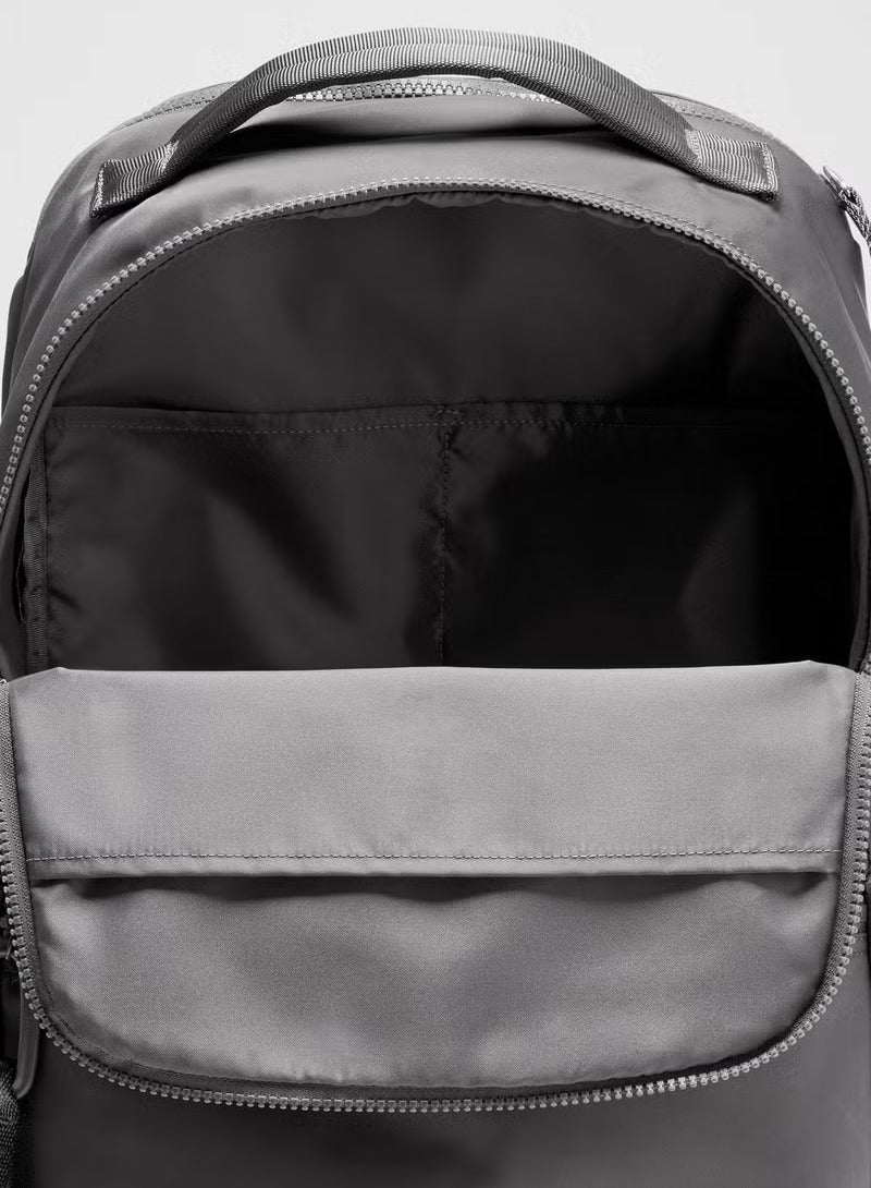 لولوليمون حقيبة كتف مزدوجة، رياضية، للمدرسة، للملابس اليومية، للمشي لمسافات طويلة، حقيبة ظهر كبيرة السعة 22 لتر - Image 3