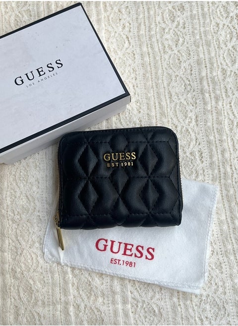 محفظة نسائية من Guess مقاس: 8*9.5*2.5 سم