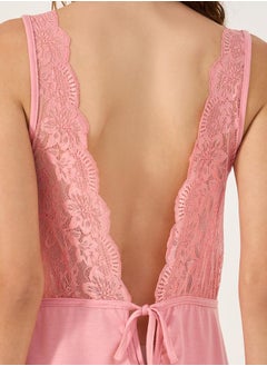 Styli Plain V Back Lace Trim Knee Length Slip Dress  - Image 4