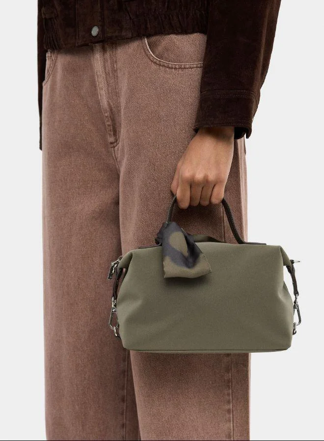 بارفوا حقيبة يد ذات ملمس ناعم