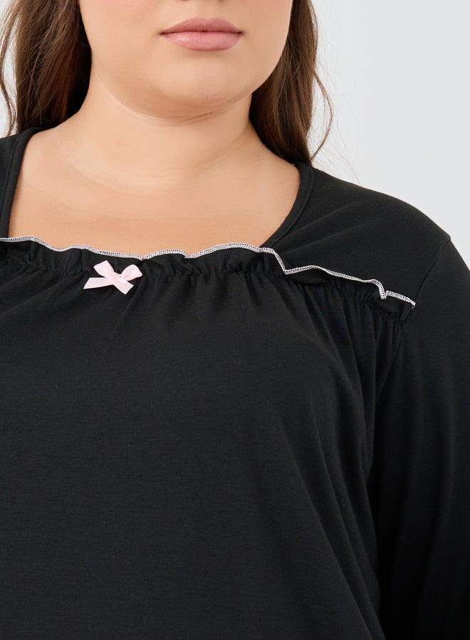 Styli Plus Size Contrast Lettuce Edge Gathered Neck Nightdress with Ruffle Hem - Image 3