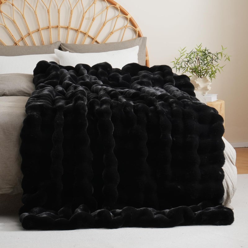 BENVWE Faux Fur Throw Blanket Soft Plush Fluffy Blanket for Couch Sofa  Thickened Cozy Fuzzy Luxury Bubble Blanket for Bedroom Living Room Decor Black 50"" x 60"" 1100GSM - Image 5