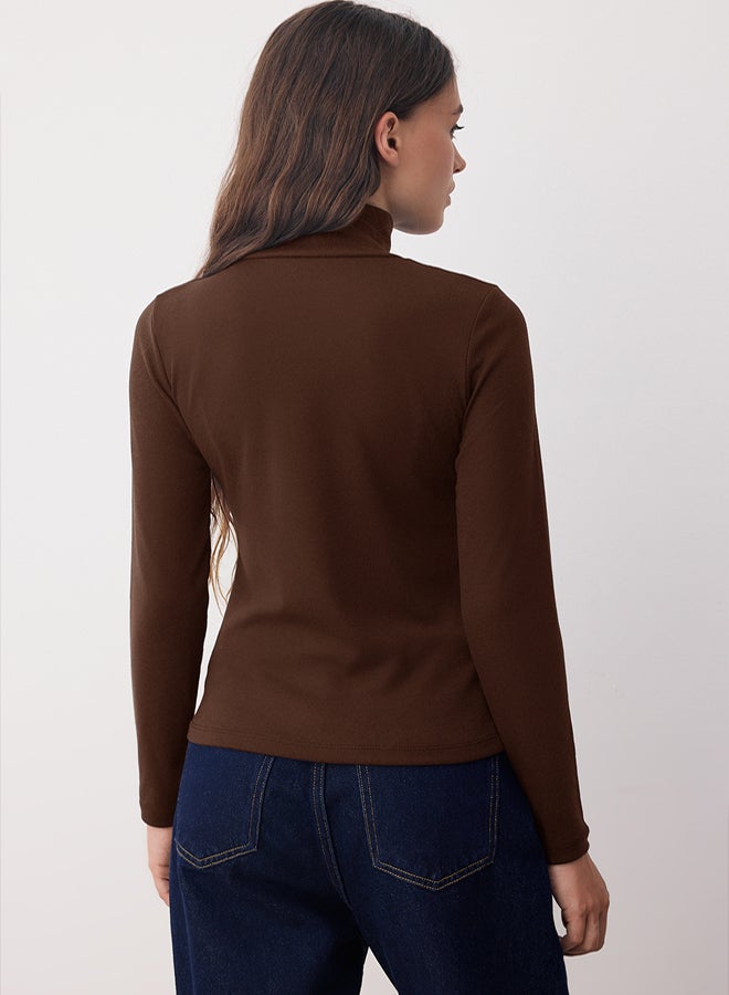trendyol Brown Premium Soft Fabric Turtleneck Fitted/Slim Fit Stretchy Knitted Blouse - Image 4