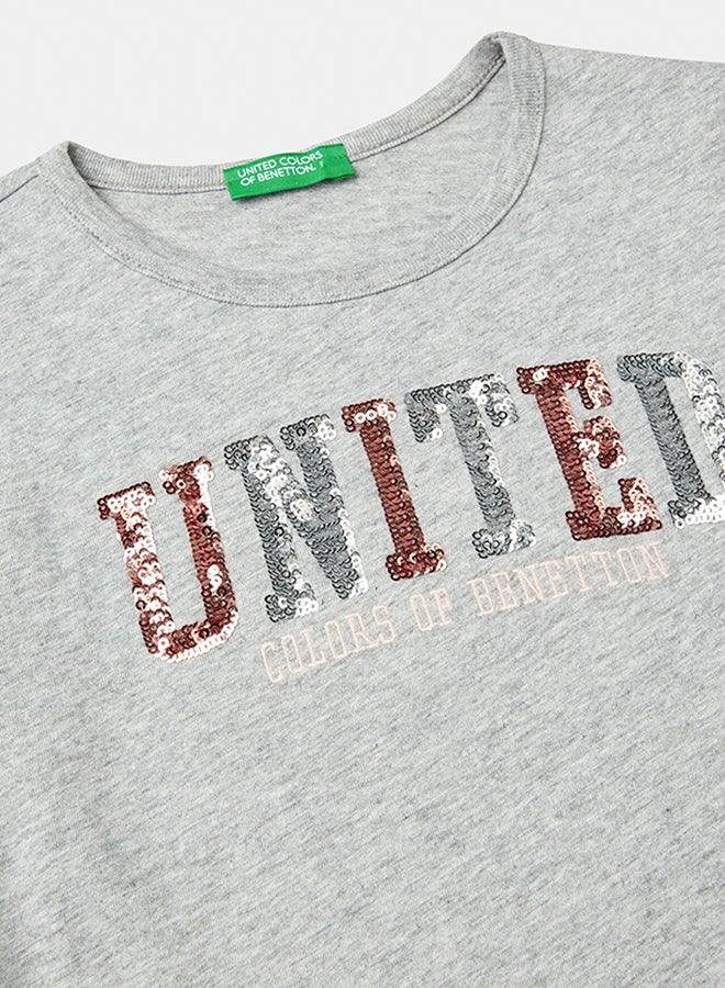 بينيتون تي شيرت بنات من القطن العضوي الدافئ مع الترتر - Image 3