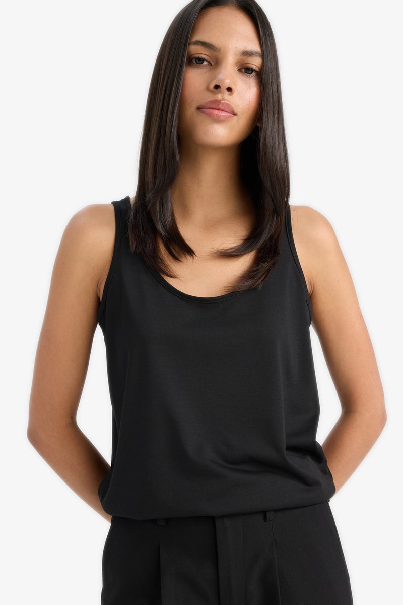 DeFacto Woman Regular Fit Basic Crew Neck Tank Top  - Image 1