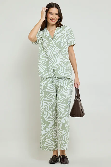 R&B Patterned Shirt with Lapel Collar and Short Sleeves