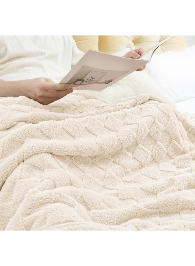 ARNOTEC Double Warmth Waffle Fleece Blanket 150×200cm – Thick Milk Velvet Throw Blanket, Soft & Breathable, All-Season Cozy Blanket for Sofa, Bed, Nap & Travel - Image 5