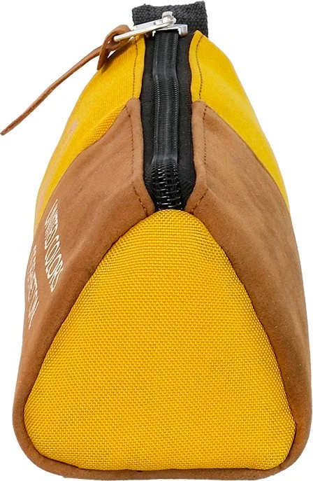 Cambridge Polo Club United Colors Of Benetton. Sophisticated Boy Triangular Pencil Case