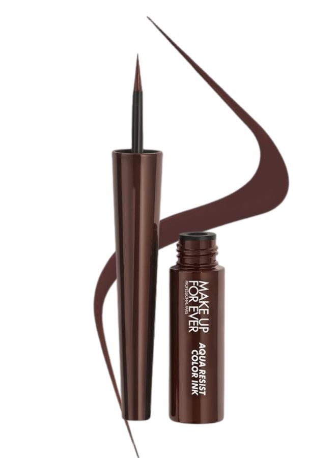 ميك اب فور ايفر محدد عيون أكوا ريزيست كولور إنك من ميك أب فور إيفر، 2 مل - لون 02 مات وود (بني داكن مطفي) - محدد عيون سائل مقاوم للماء والتلطخ ويدوم 24 ساعة - Image 1