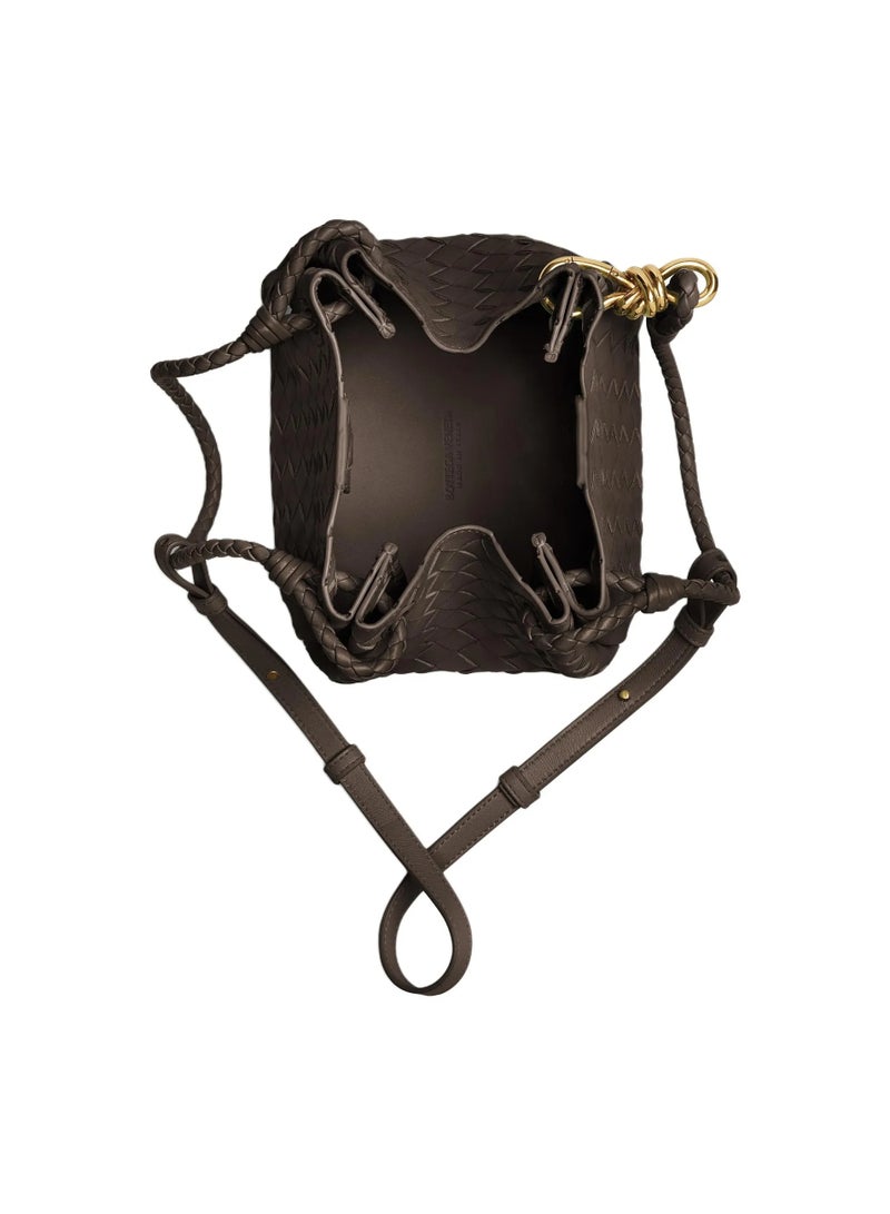 بوتيجا حقيبة براشوت صغيرة من جلد مضفر من فينيتا هيا بنا نذهب - Image 4